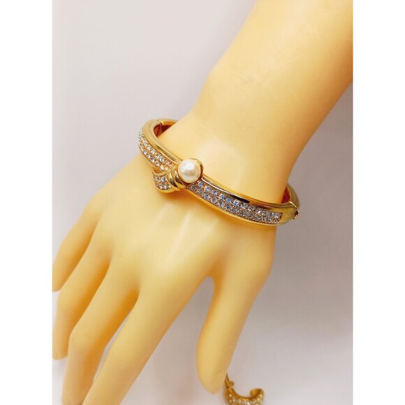 Swarovski Bangle Bracelet & Earrings Crystals & Faux Pearl Gold Tone Swan Mark - Picture 5 of 10
